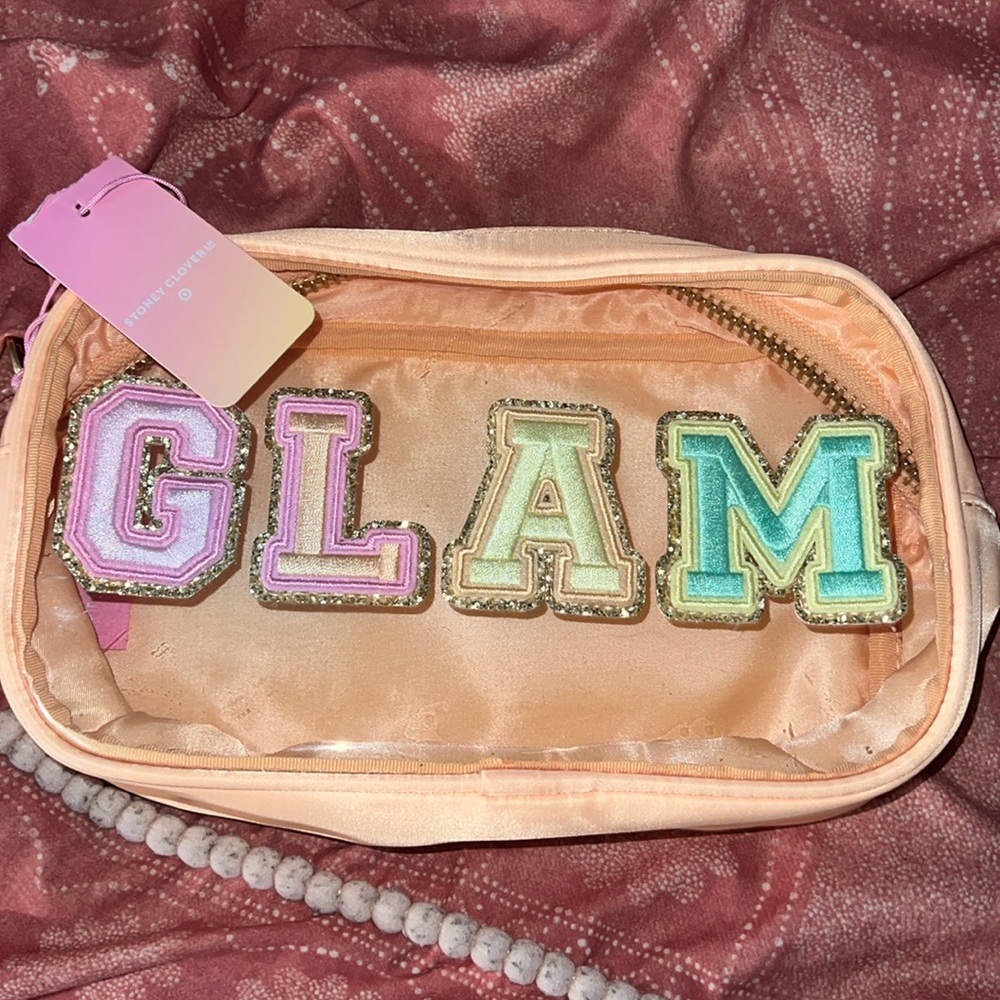 STONEY CLOVER POUCH